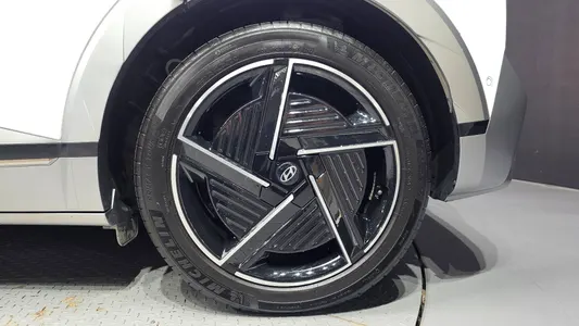 Hyundai 5 AWD 2024 21