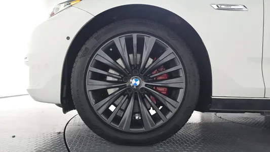BMW 5 Series GT (F07) GT 30d xDrive 2016 4