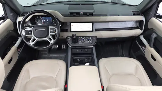 Land Rover (L663) 110 D250 SE 2022 6