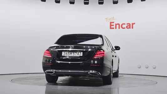 Mercedes-Benz E-Class W213 E300 2019 4