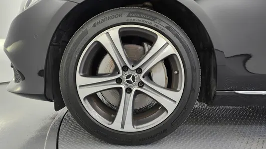Mercedes-Benz E-Class W213 E300 2019 5