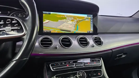 Mercedes-Benz E-Class W213 E300 2019 13