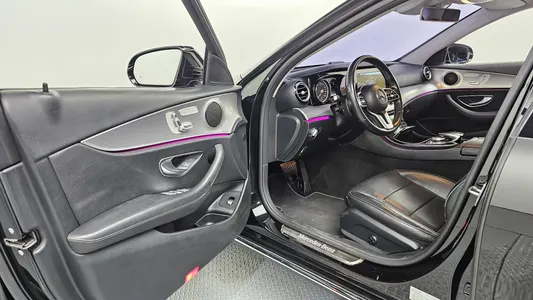 Mercedes-Benz E-Class W213 E300 2019 10