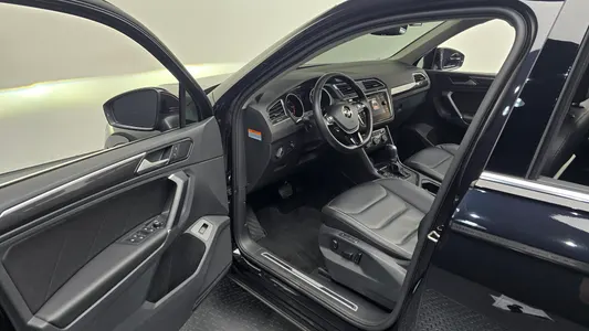 Volkswagen 2 2.0 TDI 2018 10