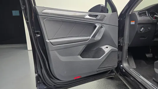 Volkswagen 2 2.0 TDI 2018 24