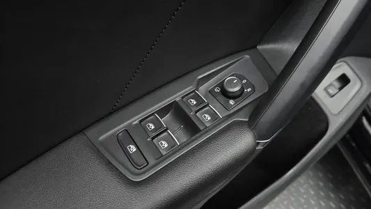 Volkswagen 2 2.0 TDI 2018 28