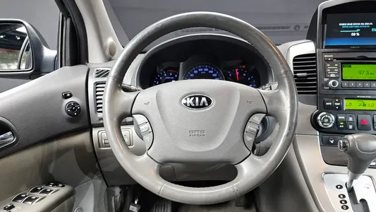 Kia R GLX 2013 13