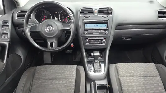 Volkswagen 6 2.0 TDI 2009 7