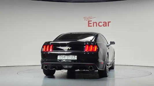 Ford 머스탱 GT 2015 4