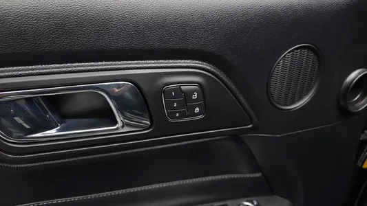 Ford 머스탱 GT 2015 18