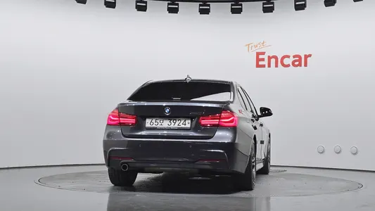 BMW 3 Series (F30) 320i M 2018 4