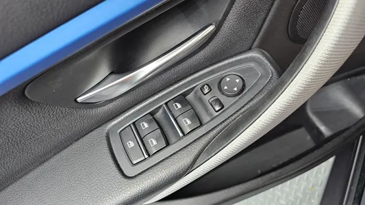 BMW 3 Series (F30) 320i M 2018 19