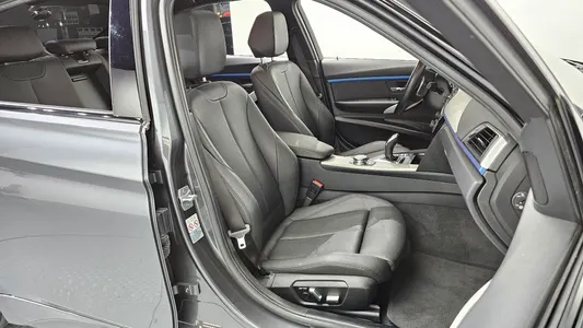 BMW 3 Series (F30) 320i M 2018 27
