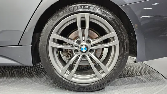 BMW 3 Series (F30) 320i M 2018 22