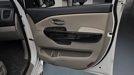Kia 카니발 9 2019 26