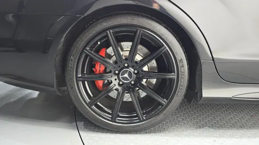 Mercedes-Benz CLS-Class W218 CLS63 AMG 4MATIC 2017 4