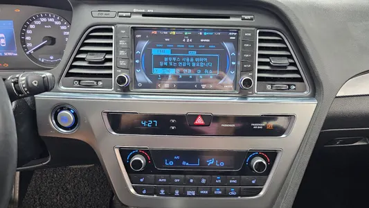 Hyundai LF 2.0 HEV 2016 14