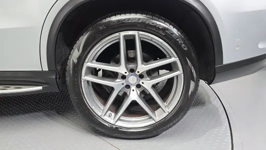 Mercedes-Benz GLE-Class W166 GLE350 d 4MATIC 2017 4