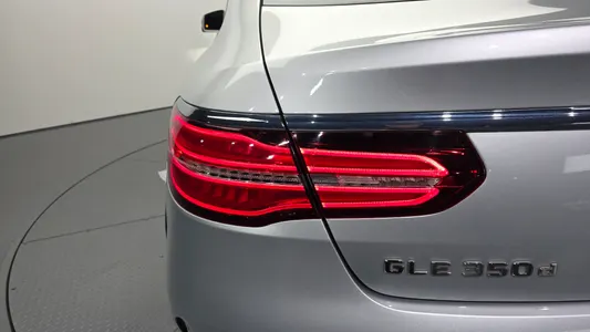 Mercedes-Benz GLE-Class W166 GLE350 d 4MATIC 2017 23
