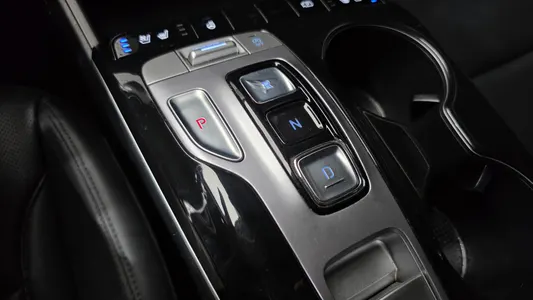 Hyundai (NX4) 1.6 2WD 2021 9