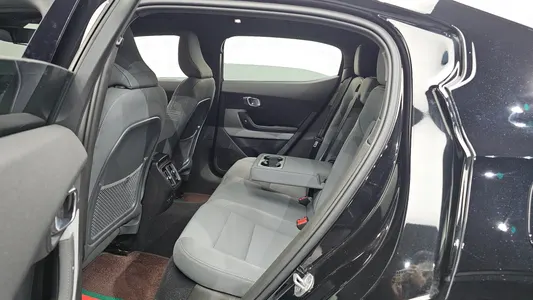 Polestar 2 2022 12