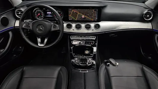 Mercedes-Benz E-Class W213 E200 2018 6