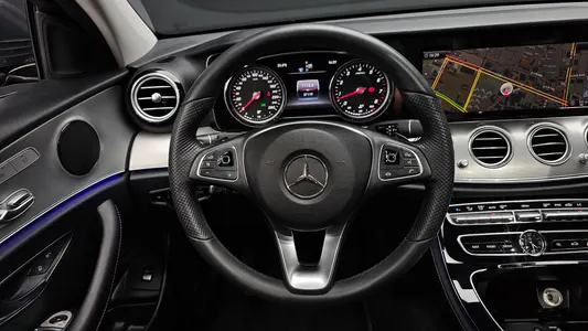 Mercedes-Benz E-Class W213 E200 2018 12