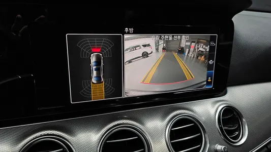 Mercedes-Benz E-Class W213 E200 2018 14