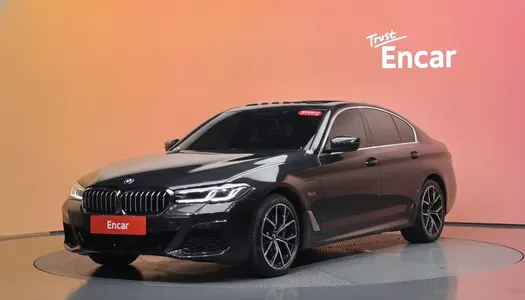 BMW 5 Series (G30) 530e M 2022 20