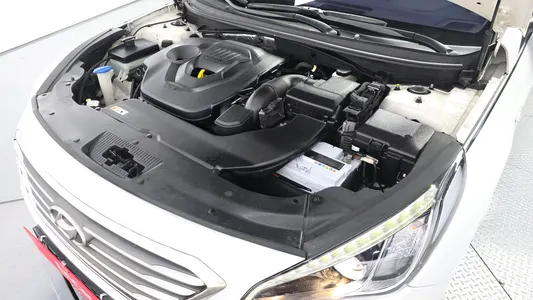 Hyundai LF 2.0 2015 6