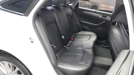 Hyundai LF 2.0 2015 12