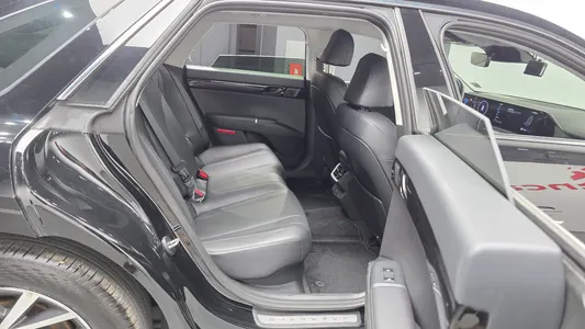 Hyundai (GN7) 2025 12