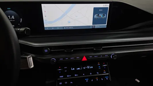Hyundai (GN7) 2025 14
