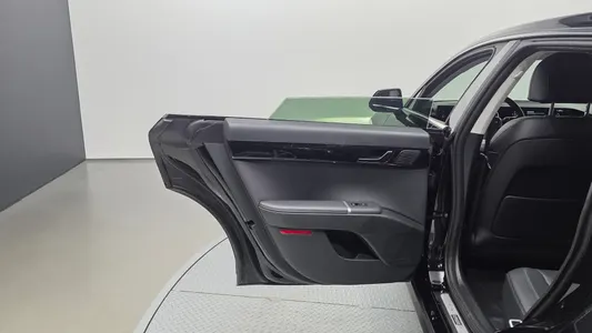 Hyundai (GN7) 2025 25