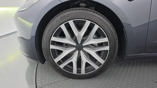 Tesla 3 AWD 2024 5