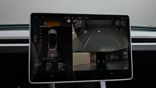 Tesla 3 AWD 2024 14