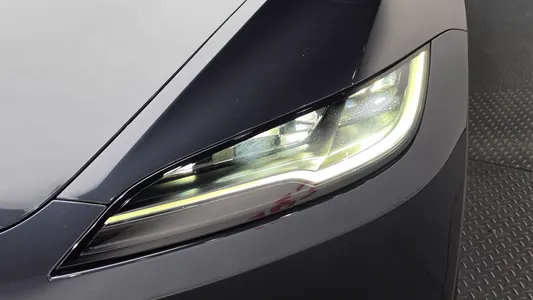 Tesla 3 AWD 2024 21