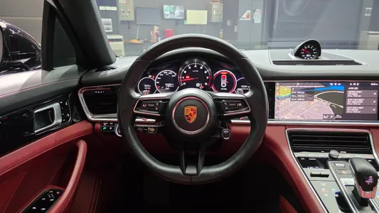 Porsche (971) 2.9 AWD 2021 12