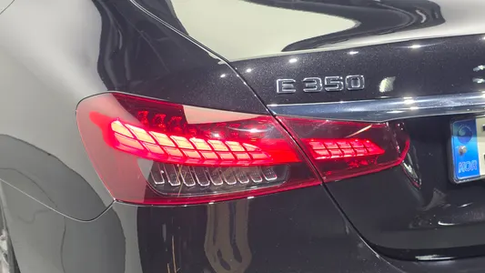 Mercedes-Benz E-Class W213 E350 4MATIC 2021 23