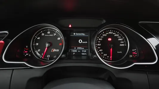 Audi RS 5 4.2 FSI 2015 8