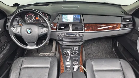 BMW X5 (E70) xDrive 30d 2011 7