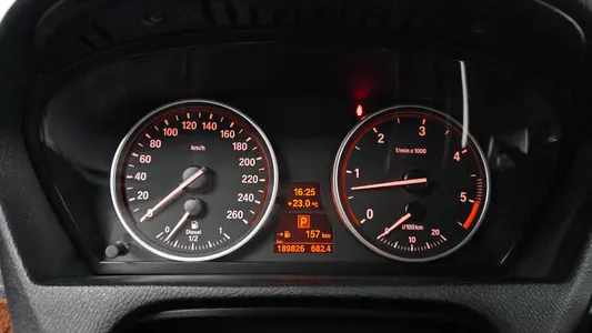 BMW X5 (E70) xDrive 30d 2011 8