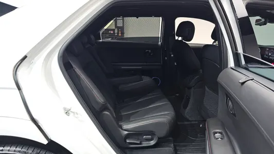 Hyundai 5 AWD 2024 11