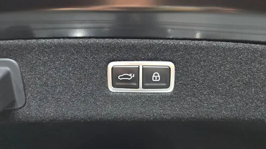 Genesis G90 (RS 4) 3.5 2WD 2023 19