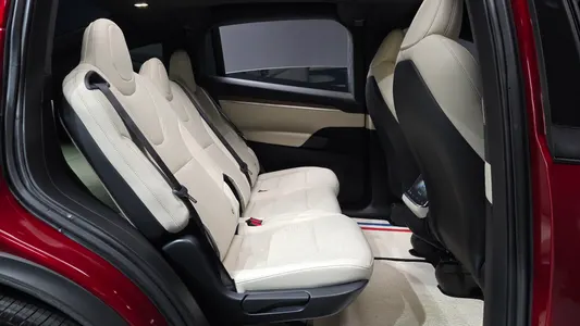Tesla X AWD 2024 11