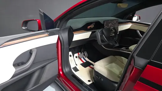 Tesla X AWD 2024 10