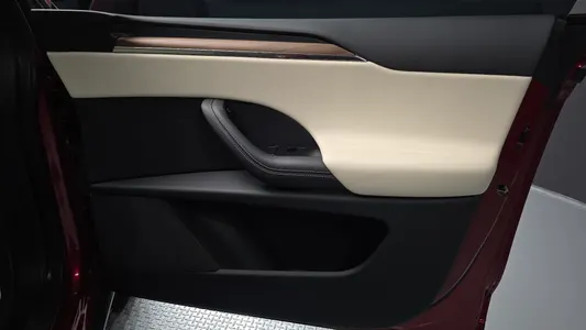 Tesla X AWD 2024 25