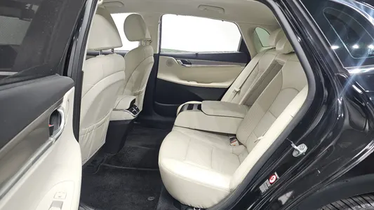 Hyundai IG 2022 12