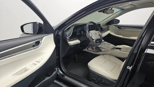Hyundai IG 2022 10