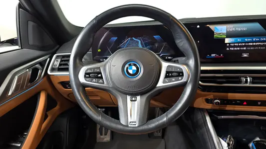 BMW i4 eDrive40 M 2022 13